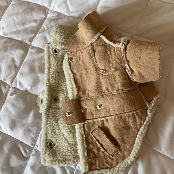 Doggy suede like sweater/jacket - Picture 6 of 8